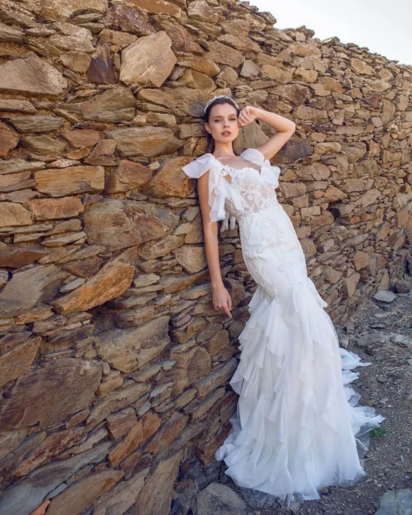 Glamorous Mermaid Wedding Gown with Beaded Bodice and Dreamy Chiffon Ruffles (Wedding Dress / Bridal)