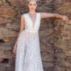 Sophisticated V-Neck Wedding Gown with Dramatic Organza Draping and Lace Skirt (Wedding Dress / Bridal)